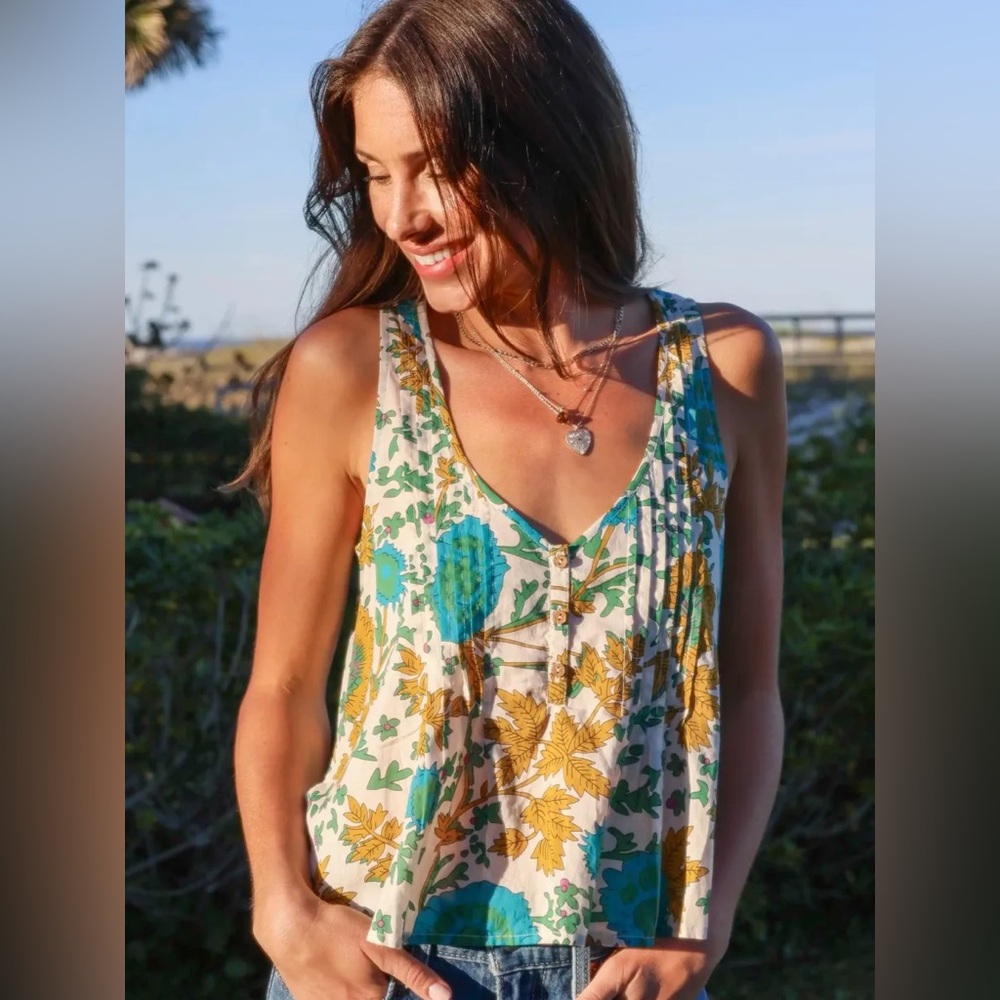 NWT- Savannah Cotton Sleeveless Top - Ochre Leafy Floral - Picture 2 of 13